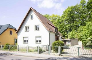 Haus kaufen in 17419 Korswandt, Haus mit 3 Wohnungen - Wohnen mit Garten und Seeblick in Waldrandlage