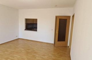 Wohnung mieten in 07607 Eisenberg, Helle Zweizimmer-Wohnung mit EBK in Wohnkomplex in Eisenberg