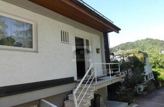 Wohnung mieten in 76534 Baden-Baden, Schöne Dachgeschosswohnung mit sehr viel Platz
