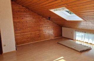 Wohnung mieten in 51427 Bergisch Gladbach, Charmantes Dachgeschoss-Apartment im Altbau
