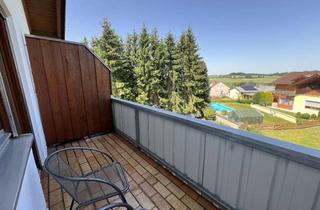 Wohnung mieten in 94086 Bad Griesbach, Stilvolle 2-Zimmer-Dachgeschosswohnung mit traumhafter Aussicht in guter Lage mit Balkon und EBK