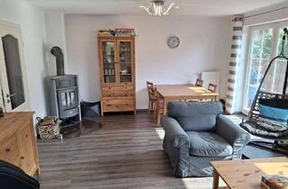 Haus kaufen in Fuchsberg 12, 24257 Hohenfelde, Sofort bezugsfertige DHH mit Sauna, Kamin & Doppelcarport - nur 1.800 m zum Strand!