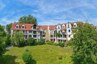 Wohnung kaufen in 96450 Coburg, Gemütliche 2-Zimmer-Dachgeschosswohnung mit Balkon, EInbauküche und Tiefgarage in Coburg-Süd