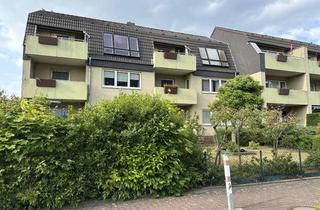 Wohnung kaufen in 31226 Peine, Dachgeschosswohnung mit Balkon & Garage