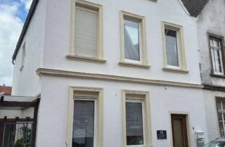 Wohnung kaufen in 26725 Stadtzentrum, Erdgeschosswohnung mit Terrasse, 2 Zimmer, 2 Badezimmer, Küche mit Einbauküche