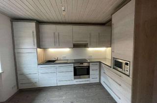 Wohnung mieten in 90584 Allersberg, Gepflege Wohnung 1. Stock mit moderner neuer Einbauküche und Balkon in Allersberg