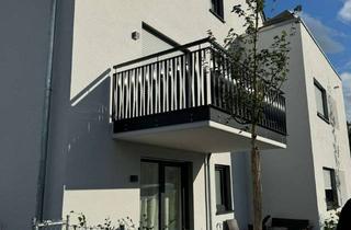 Wohnung mieten in Rosenweg, 93080 Pentling, ***moderne 2-ZKB - TERRASSE & GARTEN - STP***