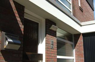 Wohnung mieten in Krefelder Straße 130, 47877 Willich, 4-Raum-Maisonette-Wohnung mit überdachter Terrasse/Garten, Werkzeugraum, Garage in WILLICH