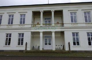 Haus kaufen in 19386 Passow, *Architektonisches Juwel in See- und Wald Lage!*