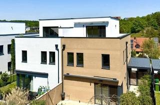 Doppelhaushälfte kaufen in 93183 Kallmünz, Luxuriöse Doppelhaushälfte mit Burgblick, Designküche und Gartenparadies!