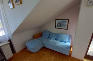 Wohnung kaufen in 34308 Bad Emstal, Attraktive 2,5-Zimmer-Dachgeschosswohnung mit EBK in Bad Emstal