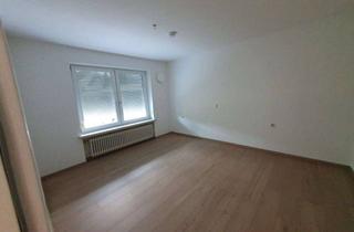 Wohnung mieten in 88348 Bad Saulgau, Helle, modernisierte 4,5-Raum-EG-Wohnung in Zweifamilienhaus mit EBK, Terrasse und großem Garten.
