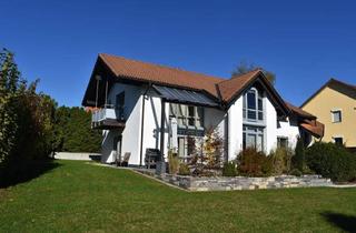 Villa kaufen in 78078 Niedereschach, Niedereschach - Wohnen. Entspannen. Geniessen. Feines, gehobenens 1-Famlien-Architektenhaus in sehr sonniger Lage.