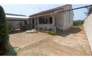 Haus kaufen in 63856 Bessenbach, Bessenbach - Freistehendes Haus mit großem Grundstück in Mitten der Toscana