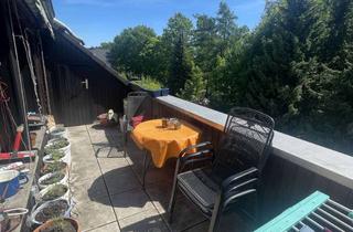 Wohnung kaufen in Dr. Pieper Straße 11, 33175 Bad Lippspringe, Gepflegte 2-Zimmer-Dachgeschosswohnung mit Balkon