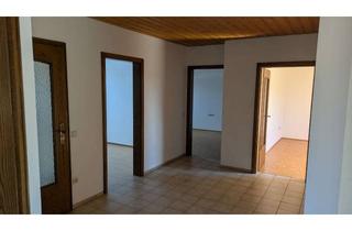 Wohnung mieten in Sankt-Wolfgang-Straße 20, 86405 Meitingen, Ansprechende und modernisierte 4-Zimmer-DG-Wohnung in Meitingen