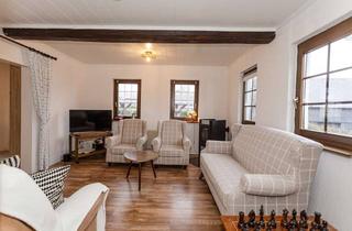 Haus kaufen in 56869 Mastershausen, Charmantes und modernisiertes Familienhaus mit Garge und Garten in Mastershausen, Nähe Kastellaun