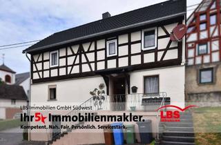 Haus kaufen in 56271 Kleinmaischeid, Fachwerkhaus mit großem Grundstück und Gestaltungspotenzial
