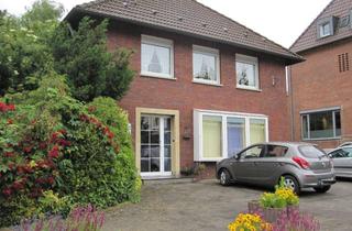 Villa kaufen in 45661 Recklinghausen, Freistehende Stadtvilla mit 1-2 Wohneinheiten., Bj. 1959, ca. 190 m² Wfl. + Garage, 740 m² Grundst.