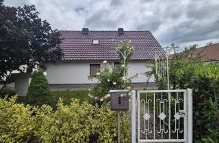 Haus mieten in 99625 Kölleda, Einfamilienhaus mit 3 Schlafzimmern und Garage ab sofort in Kölleda zu vermieten!