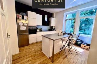 Wohnung kaufen in 66119 Saarbrücken, Großzügige, umfangreich renovierte Wohnung mit Garten und Terrasse in bester Lage von Alt-SB
