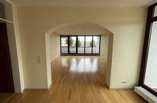 Wohnung kaufen in 76227 Durlach, Lichtdurchflutete 3-ZW mit gr. Terrasse, Balkon, Garage