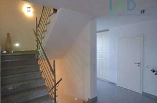 Einfamilienhaus kaufen in 72184 Eutingen, Eleganz in Perfektion: Exklusives Einfamilienhaus mit Einliegerwohnung und erstklassigem Wohnkomfort