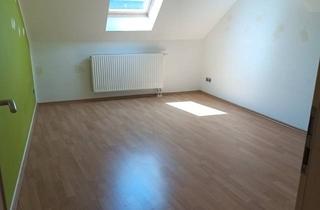 Wohnung mieten in Pohlitzer Straße, 07973 Greiz, Einmalige Gelegenheit sonnige, helle 4-Raum-Dachgeschosswohnung