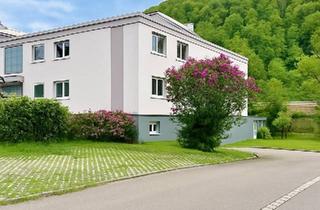 Wohnung kaufen in 72574 Bad Urach, Bad Urach - Im Kurgebiet Stilvolle 2,5-Zi.-Wh. mit Balkon Bad Urach PRIVAT