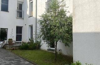 Haus kaufen in 66740 Saarlouis, Saarlouis - Wohn-Geschäftshaus in Saarlouis