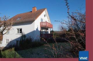 Haus kaufen in 35789 Weilmünster, Weilmünster - KÄUFERPROVISIONSFREI! 3 Wohneinheiten oder EFH - Sie entscheiden! 2 Garagen, 3 Carport-Stellplätze.