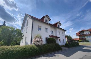 Wohnung kaufen in 96486 Lautertal, Mit Einbauküche, schöner Terrasse und Gartenanteil. Helle Erdgeschosswohnung in Lautertal