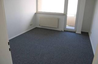 Wohnung mieten in Christian-Willmer-Straße 12, 38226 Lebenstedt, 3 Zimmer Wohnung mit Balkon im Seeviertel von Salzgitter