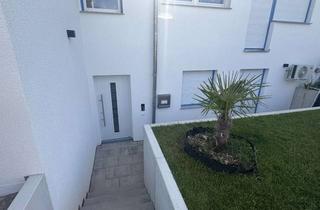 Wohnung mieten in Am Wall, 71292 Friolzheim, Exklusive, sanierte 4-Raum-Souterrain-Wohnung mit geh. Innenausstattung mit Terrasse in Friolzheim