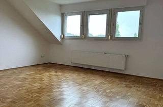 Wohnung mieten in Mühlenrötschen 40, 52222 Stolberg (Rheinland), Schöne, geräumige 2 Zimmer-Dachgeschosswohnung in Stolberg ab dem 01.08.2025 zu vermieten.