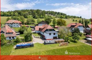 Haus kaufen in 79737 Herrischried, Viel Raum für Ihr Leben - Charmantes Landhaus mit drei Wohneinheiten und großem Grundstück