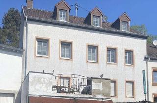Einfamilienhaus kaufen in 54309 Newel, NEWEL - BUTZWEILER - Beidseitig angebautes Einfamilienhaus mit Balkon und 2 Stellplätzen