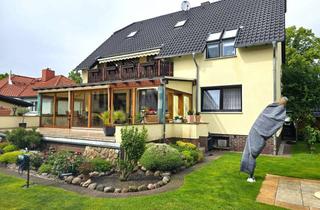 Haus kaufen in 16761 Hennigsdorf, Gepflegtes 1- bis 2-Familienhaus mit Souterrain, Wintergarten, Kamin und Balkon