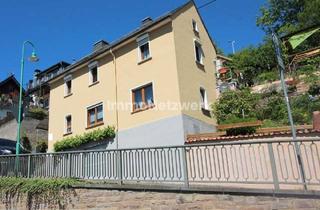 Einfamilienhaus kaufen in 56370 Wasenbach, Sehr gepflegtes Einfamilienhaus ca. 121 m² 7 Zimmer am Hang in Wasenbach mit schönem Weitblick