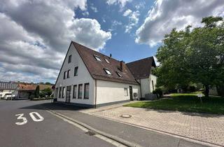 Mehrfamilienhaus kaufen in Hausener Straße 20, 97688 Bad Kissingen, Attraktives Mehrfamilienhaus mit 4 Wohneinheiten & 2 Gewerbeeinheiten mit zusätzlichem Baugrundstück