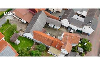 Anlageobjekt in 35625 Hüttenberg, Guter Zustand: Hofreite mit Innenhof, 2 Wohneinheiten und Option auf 5Ha Ländereien