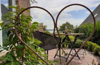 Immobilie mieten in 24361 Klein Wittensee, Wohnen am See – möbliert – 2 Zimmer, Küche, Bad, Terrasse, Carport zum 01.08.2025 frei