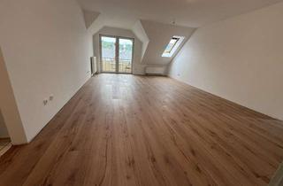 Wohnung mieten in Fuldaer Straße 12, 36381 Schlüchtern, Stilvolle 3-Raum-Wohnung mit Balkon und EBK in Schlüchtern