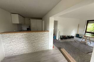 Wohnung mieten in 73061 Ebersbach, Vollständig renovierte Wohnung mit dreieinhalb Zimmern sowie Balkon und Einbauküche in Ebersbach