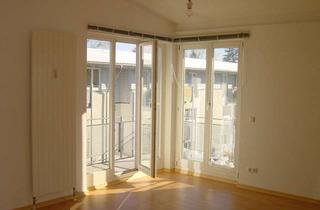 Wohnung mieten in Riemenschneiderstraße, 85521 Ottobrunn, Schöne 2-Zi-DG-Whg mit hohen Decken, Laminatböden, weißem Bad, EBK & großem Südost-Balkon