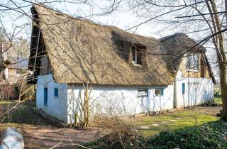 Haus kaufen in 25917 Sprakebüll, Reetdach-Anwesen mit Potenzial – Ideal für Pferdefreunde und Naturliebhaber
