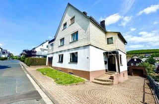 Anlageobjekt in 35713 Eschenburg, Charmantes Mehrfamilienhaus mit 3 Einheiten