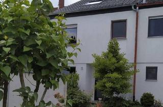 Reihenhaus kaufen in 71088 Holzgerlingen, Holzgerlingen - Geräumiges Reihenmittelhaus in sehr guter Lage
