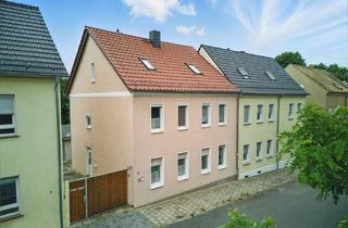 Haus kaufen in 04425 Taucha, Taucha - Historisches Wohnhaus mit Pool, Garten u. Platz für die ganze Familie