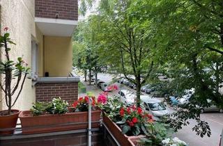 Wohnung kaufen in Barbarossaplatz, 10781 Schöneberg, Schöne 2 Zimmerwohnung mit Fahrstuhl und Balkon am Barbarossaplatz